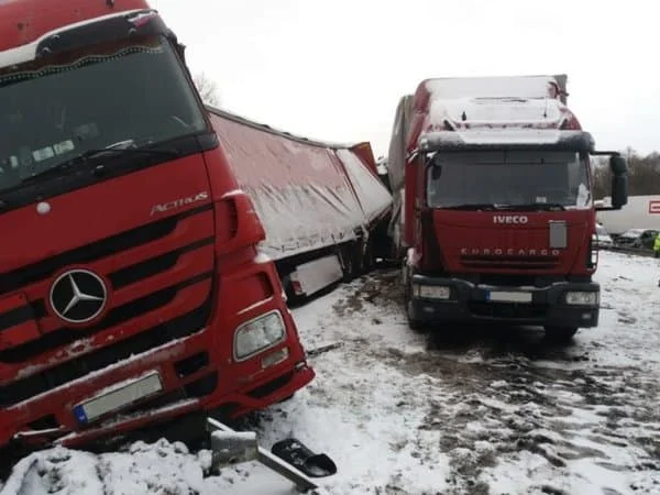 Odstraňování následků nehody na 99. km D1