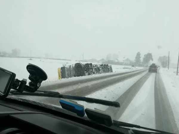 Řidiči odtahové služby trávili Vánoce na D1 a v zahraničí