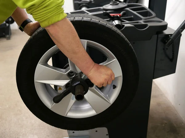 Otevíráme pneuservis pro širokou veřejnost!